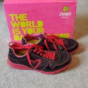 Zumba ZKicks love edition shoes size 7